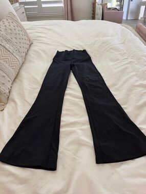 Carbon38 Black Flare Leggings